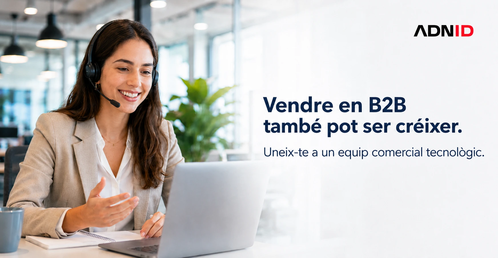 Professional ADNID assessorant un client